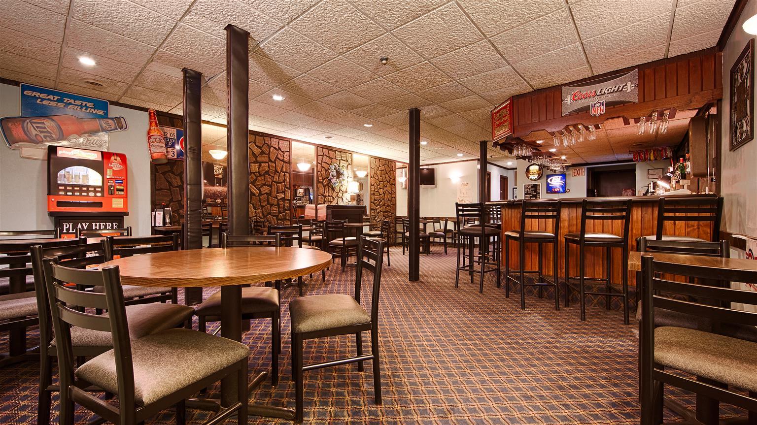ซูเปอร์ 8 บาย วินด์แฮม วิลเลียมส์ Hotel Williams ภายนอก รูปภาพ