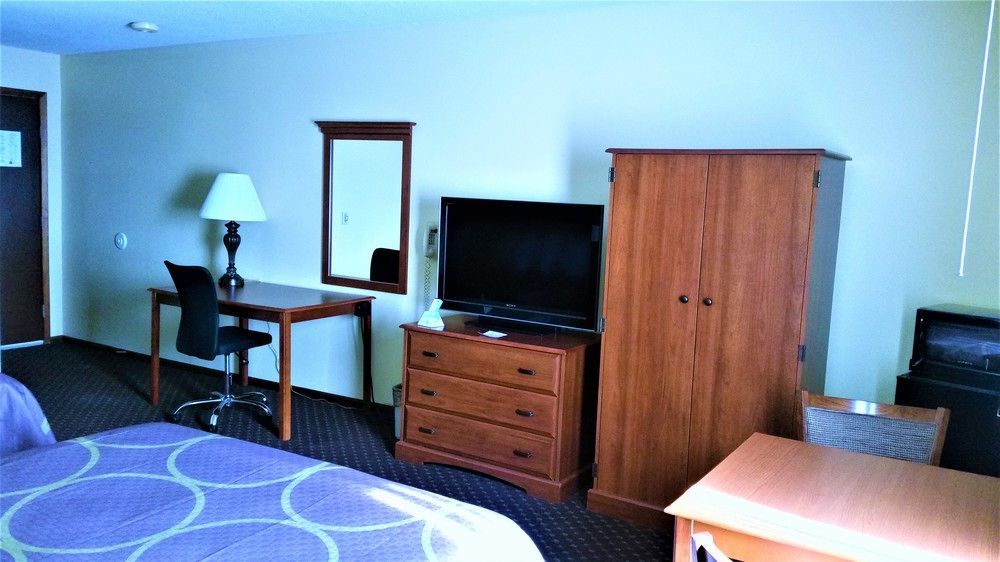 ซูเปอร์ 8 บาย วินด์แฮม วิลเลียมส์ Hotel Williams ภายนอก รูปภาพ