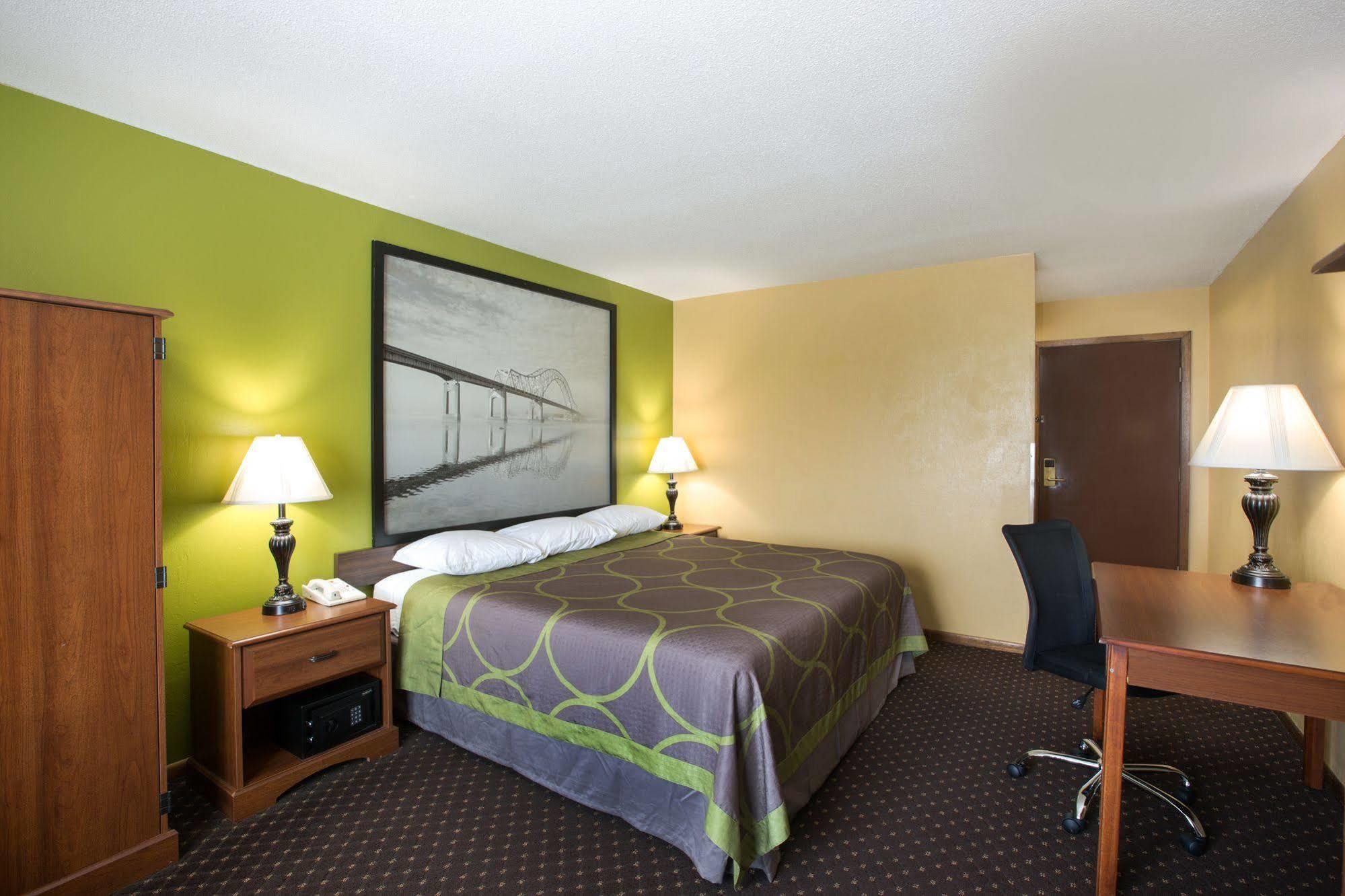 ซูเปอร์ 8 บาย วินด์แฮม วิลเลียมส์ Hotel Williams ภายนอก รูปภาพ