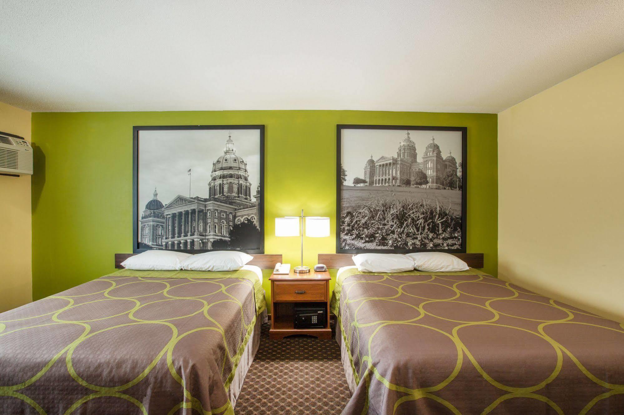ซูเปอร์ 8 บาย วินด์แฮม วิลเลียมส์ Hotel Williams ภายนอก รูปภาพ